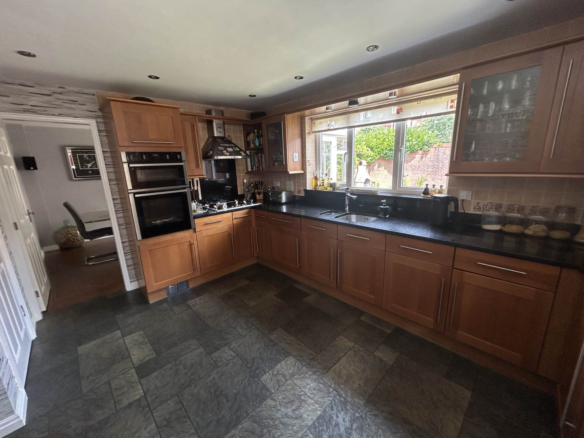 Gulvain Place, Oldham, Image 7