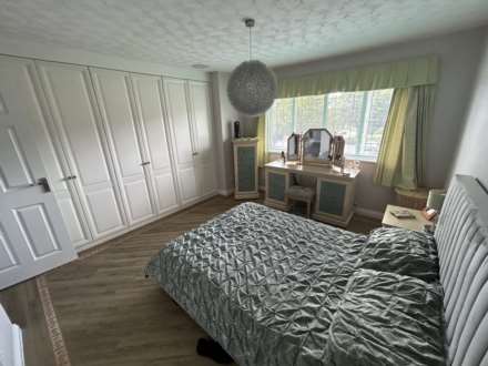 Gulvain Place, Oldham, Image 15