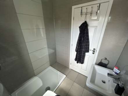 Gulvain Place, Oldham, Image 24