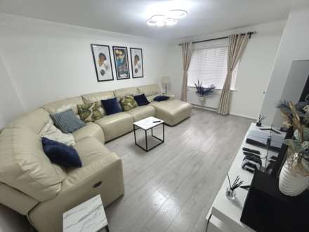 Watermill Avenue, Oldham, Image 5