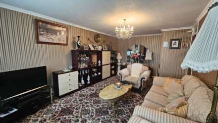 16 Falklend Close, Oldham, OL4 2LQ, Image 9