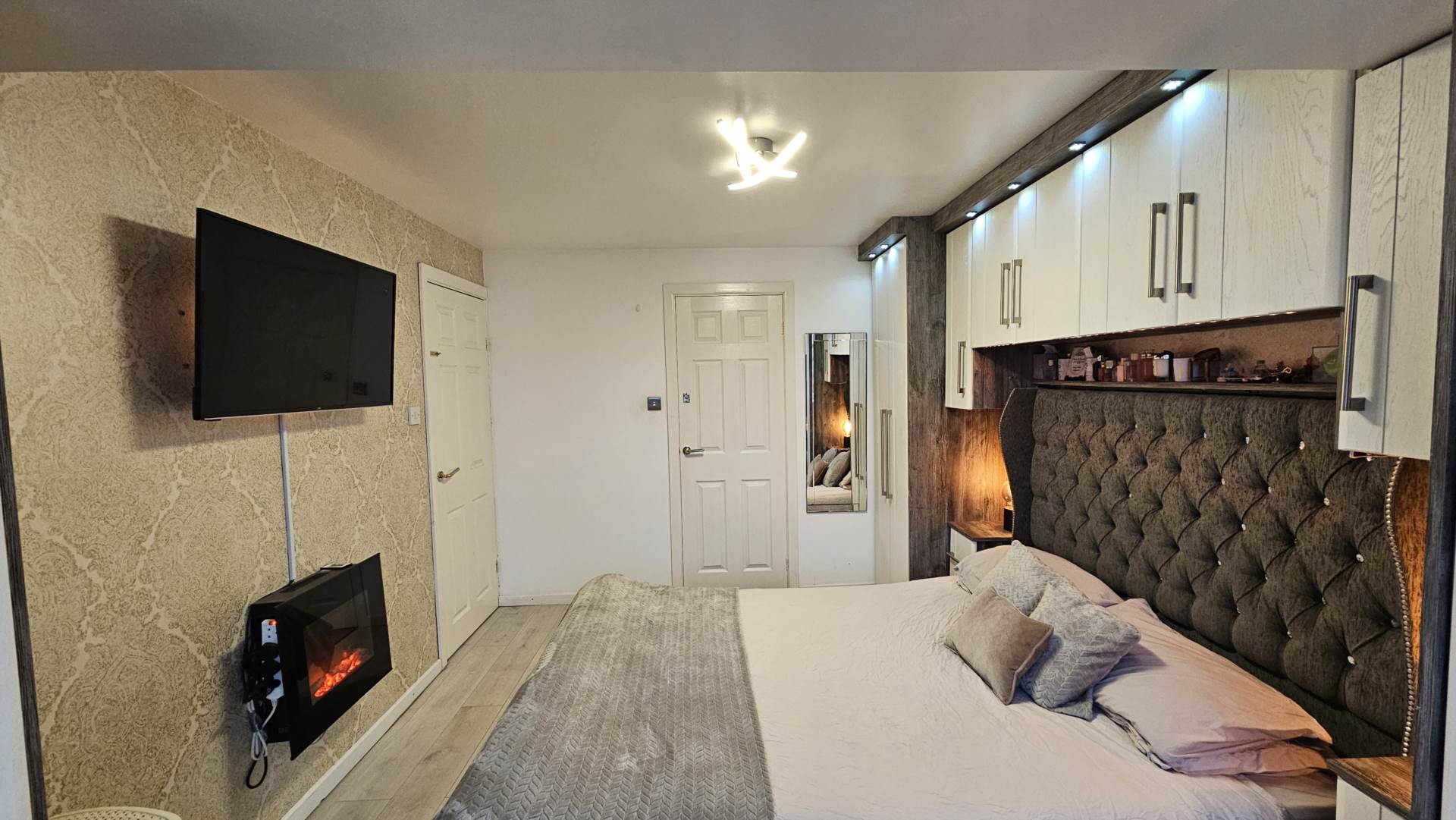 Rowanwood, Oldham, Image 28