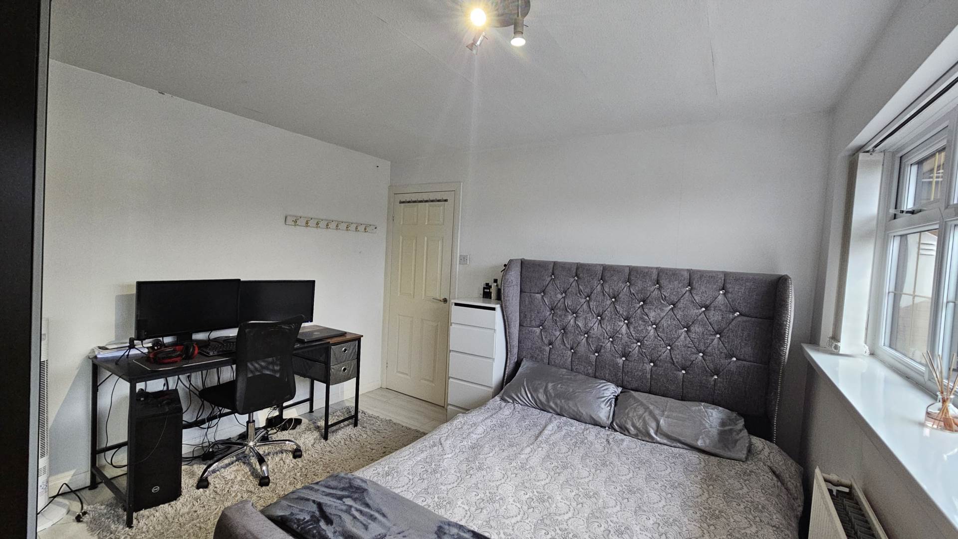 Rowanwood, Oldham, Image 31