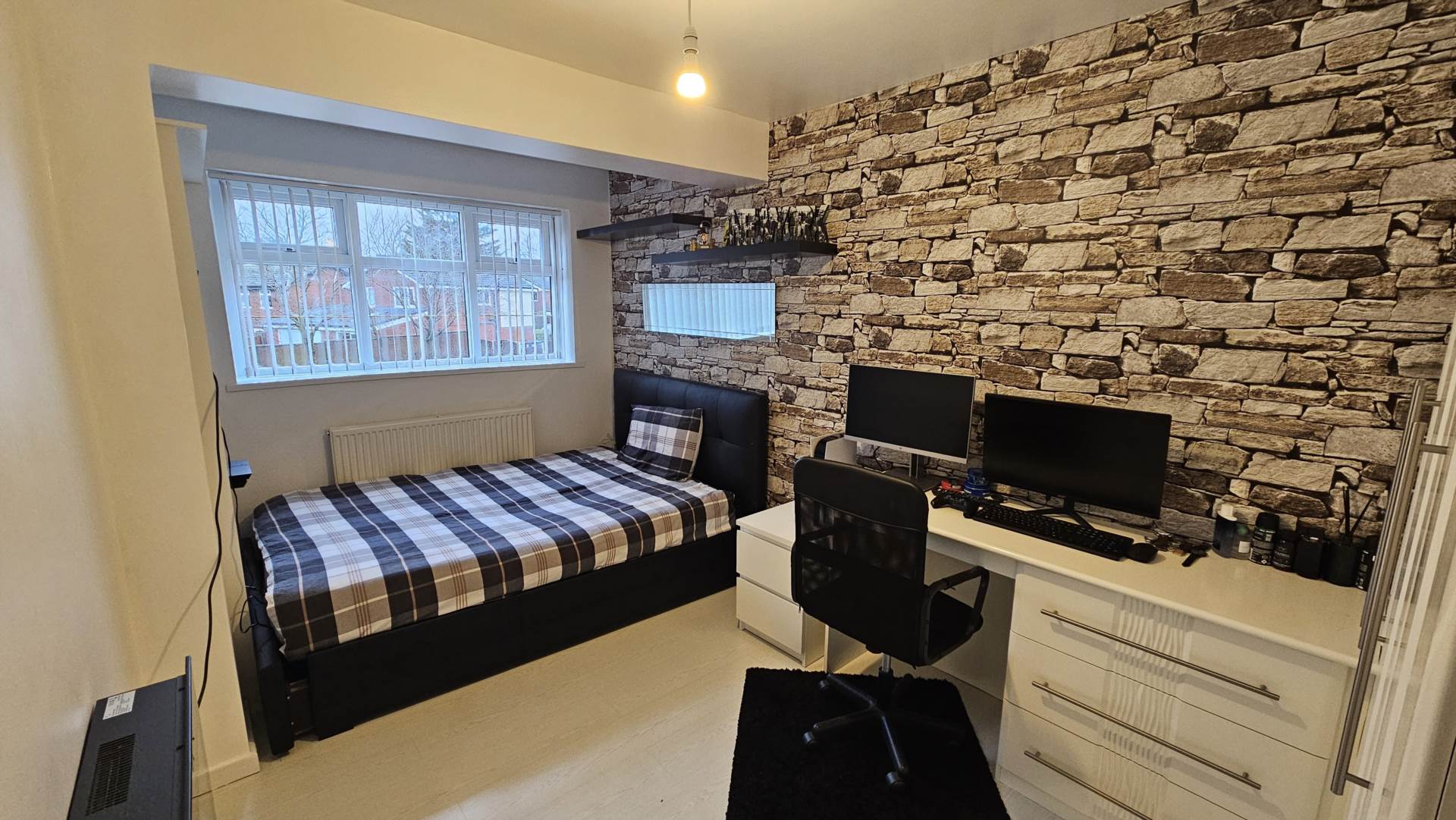 Rowanwood, Oldham, Image 36