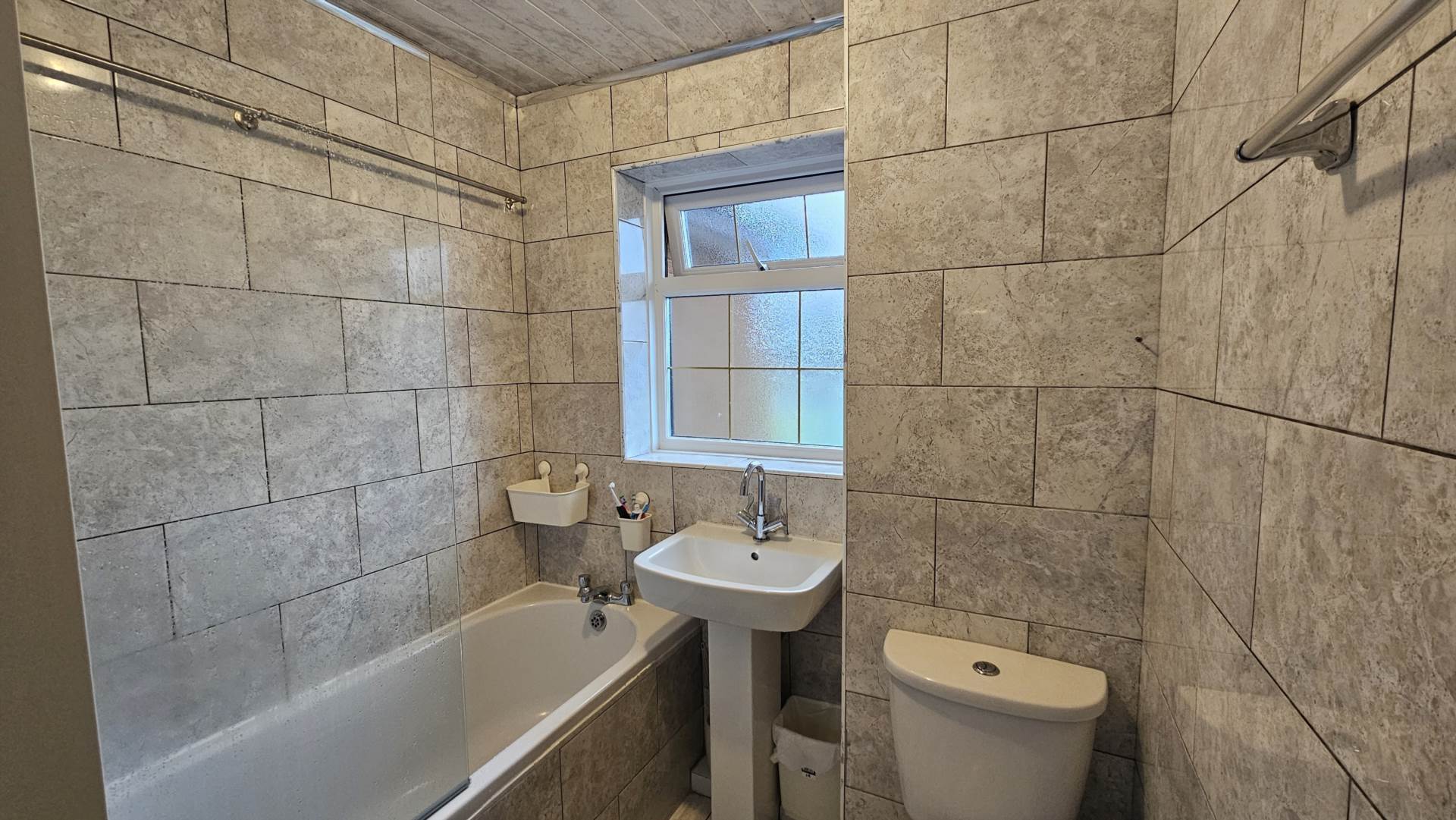 Rowanwood, Oldham, Image 39