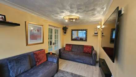 Rowanwood, Oldham, Image 11