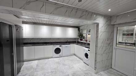 Rowanwood, Oldham, Image 18