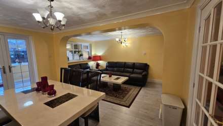 Rowanwood, Oldham, Image 4