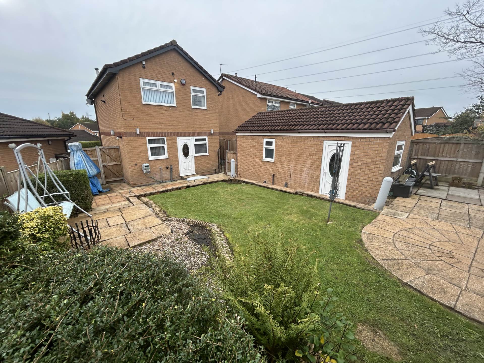 14 Ferndown Avenue, Oldham, OL9 9UR, Image 2