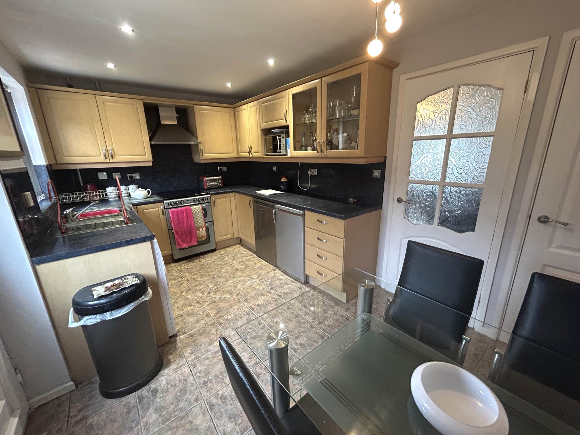 14 Ferndown Avenue, Oldham, OL9 9UR, Image 4