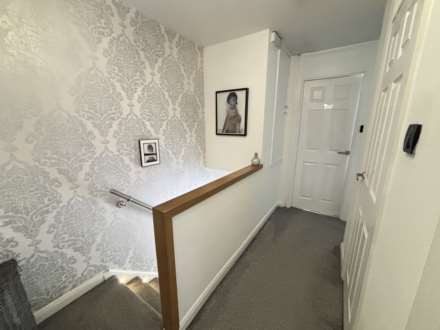17 Elizabeth Avenue, Oldham, Image 10