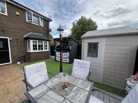 17 Elizabeth Avenue, Oldham, Image 20