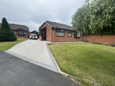 Tulip Close, Chadderton, Image 1