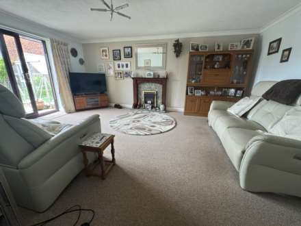 Tulip Close, Chadderton, Image 6
