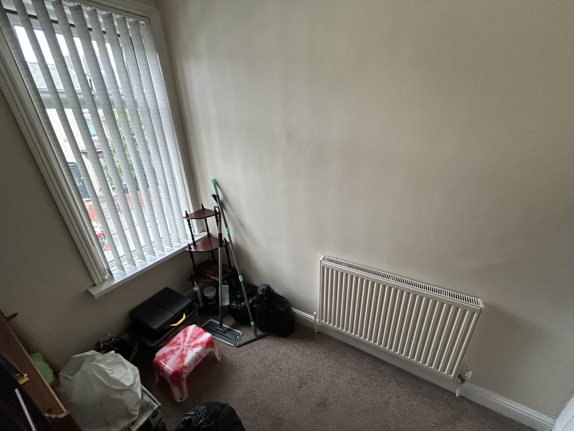 Queens Road, Oldham, Image 15