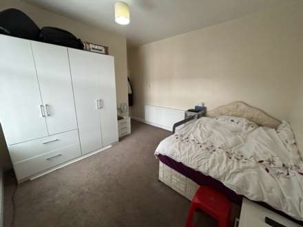 Queens Road, Oldham, Image 10