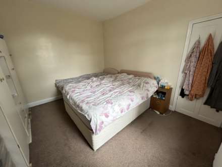 Queens Road, Oldham, Image 12