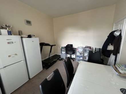 Queens Road, Oldham, Image 6