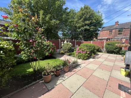 Priory Gove, Chadderton, Image 20