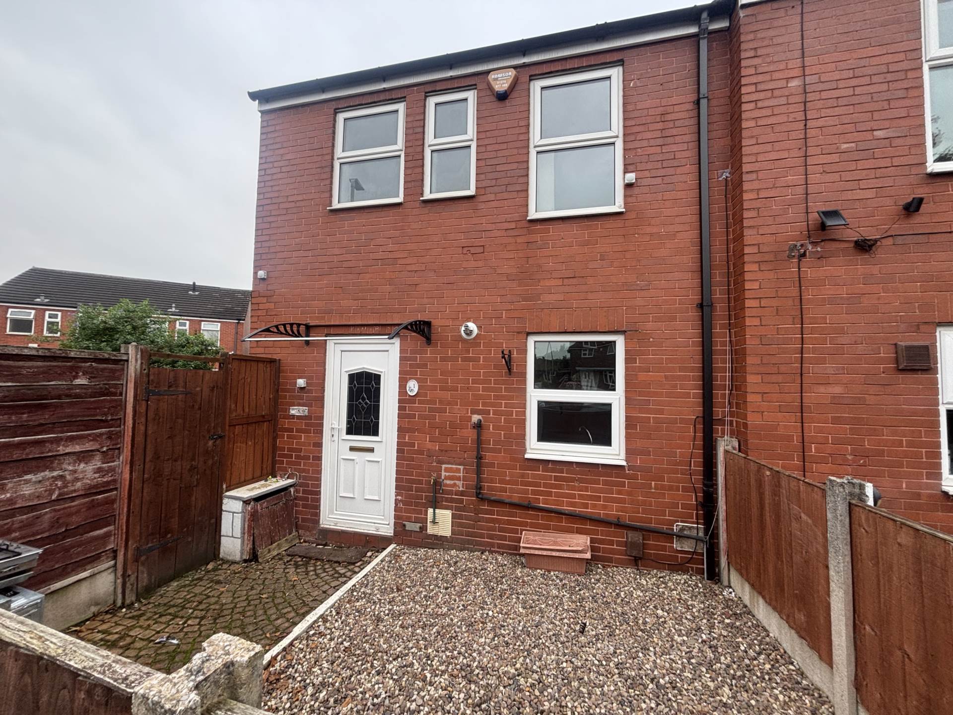 1 Tulpen Square, Chadderton, Image 2