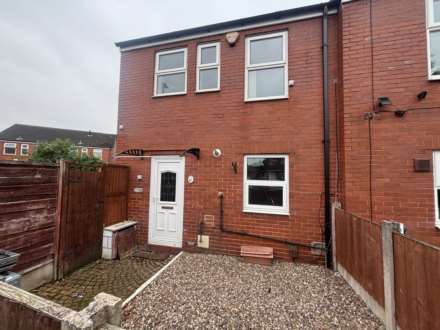 1 Tulpen Square, Chadderton, Image 2