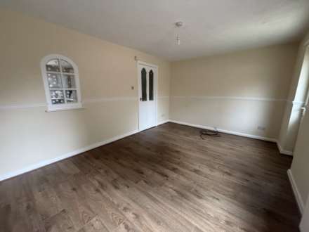 1 Tulpen Square, Chadderton, Image 9