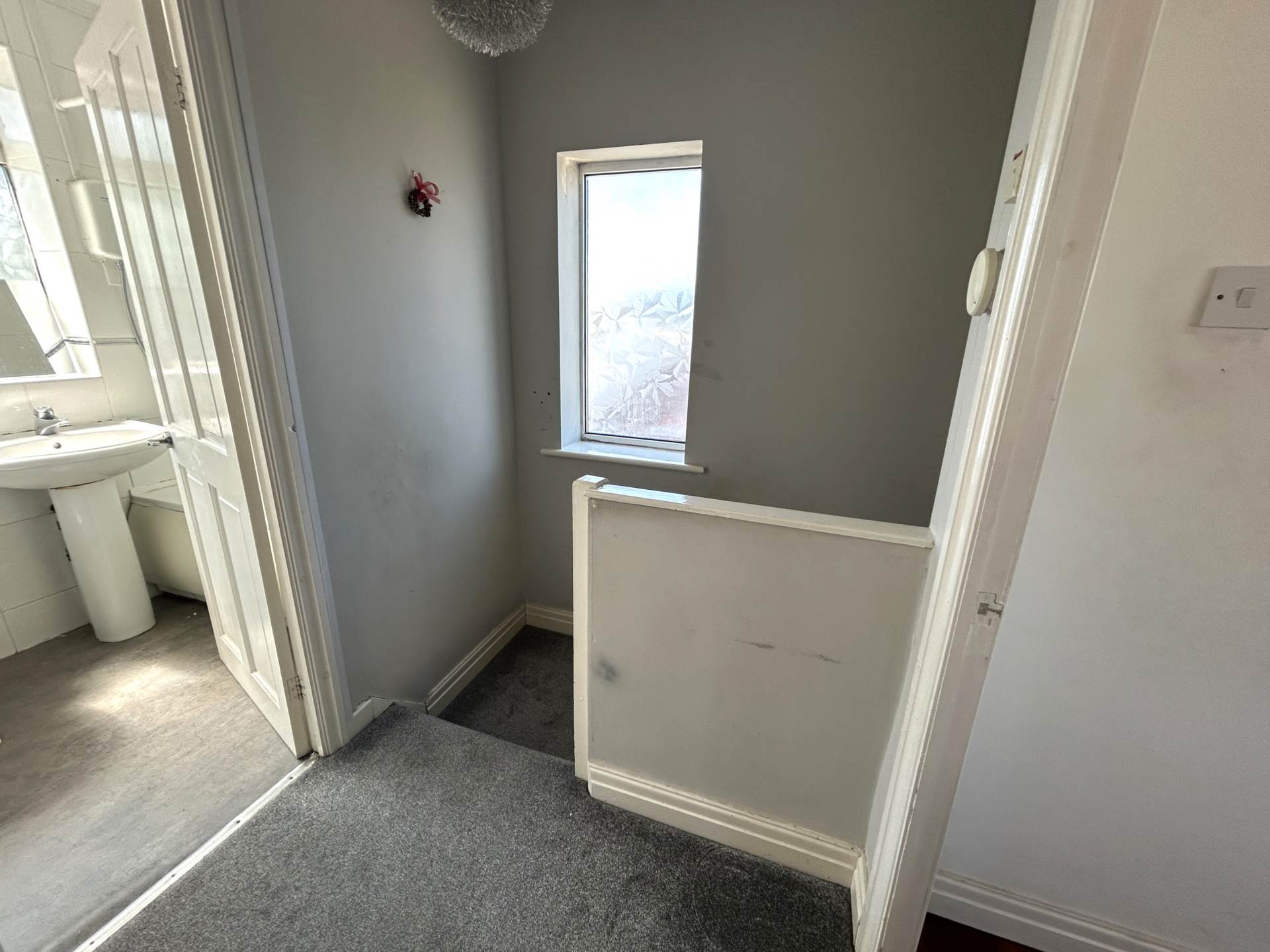 7 Fourth Avenue, Oldham, OL9 8PG, Image 7