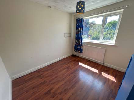 7 Fourth Avenue, Oldham, OL9 8PG, Image 11