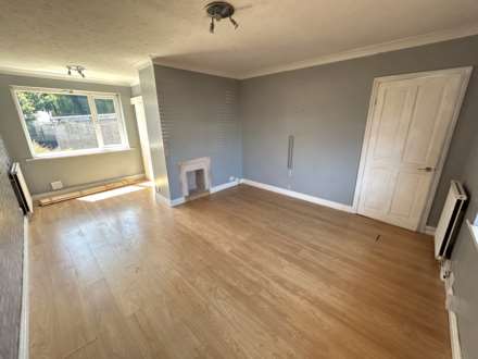 7 Fourth Avenue, Oldham, OL9 8PG, Image 5