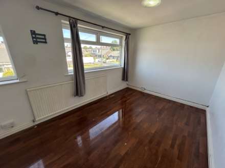 7 Fourth Avenue, Oldham, OL9 8PG, Image 8