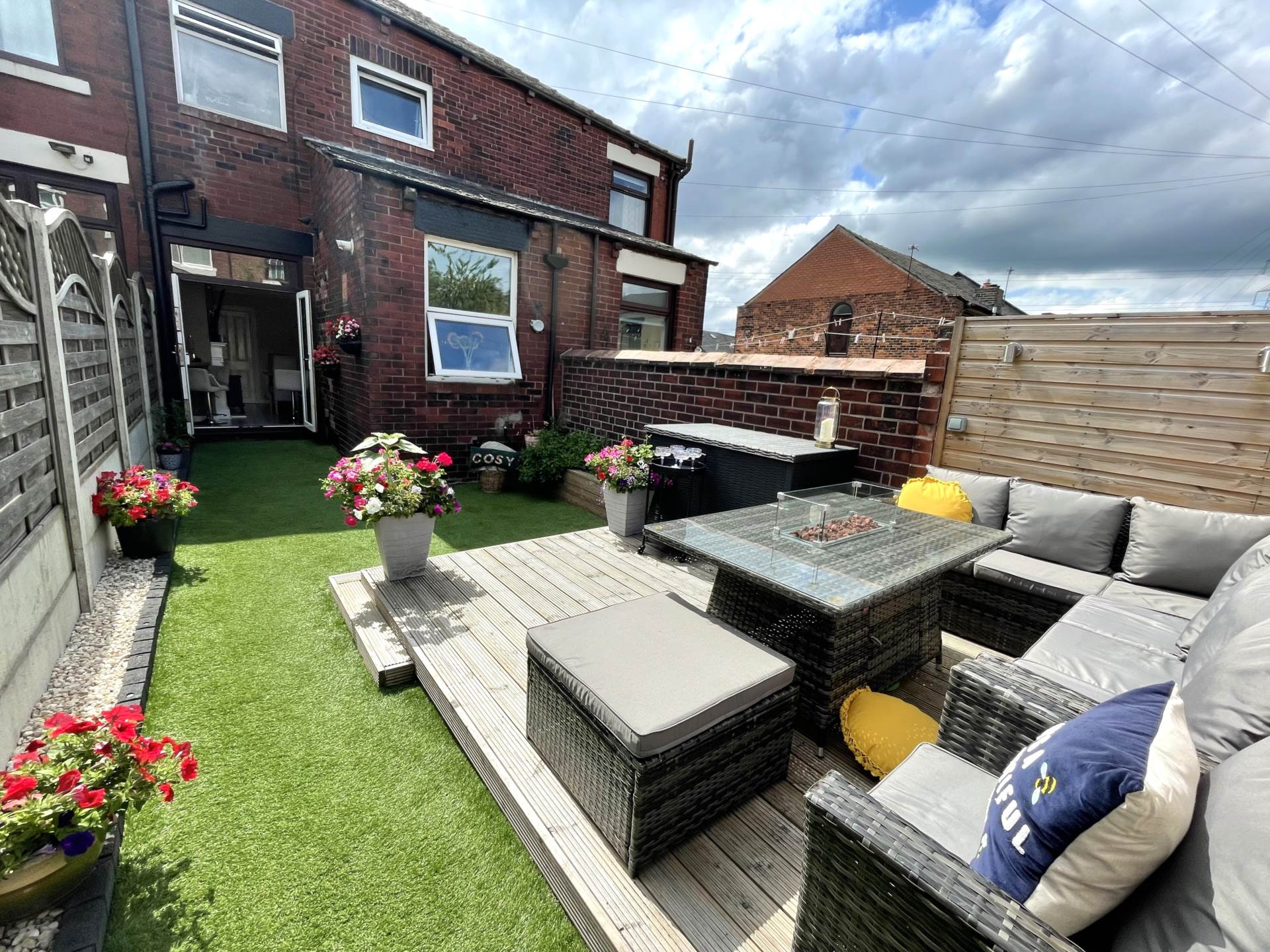 1088 Middleton Road, Oldham, OL9 9RN, Image 2