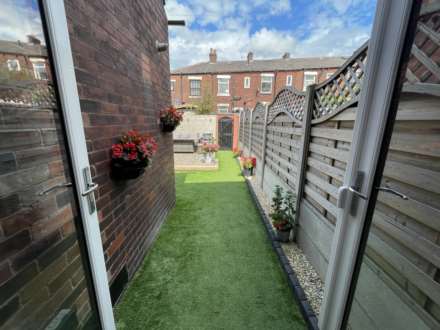 1088 Middleton Road, Oldham, OL9 9RN, Image 19