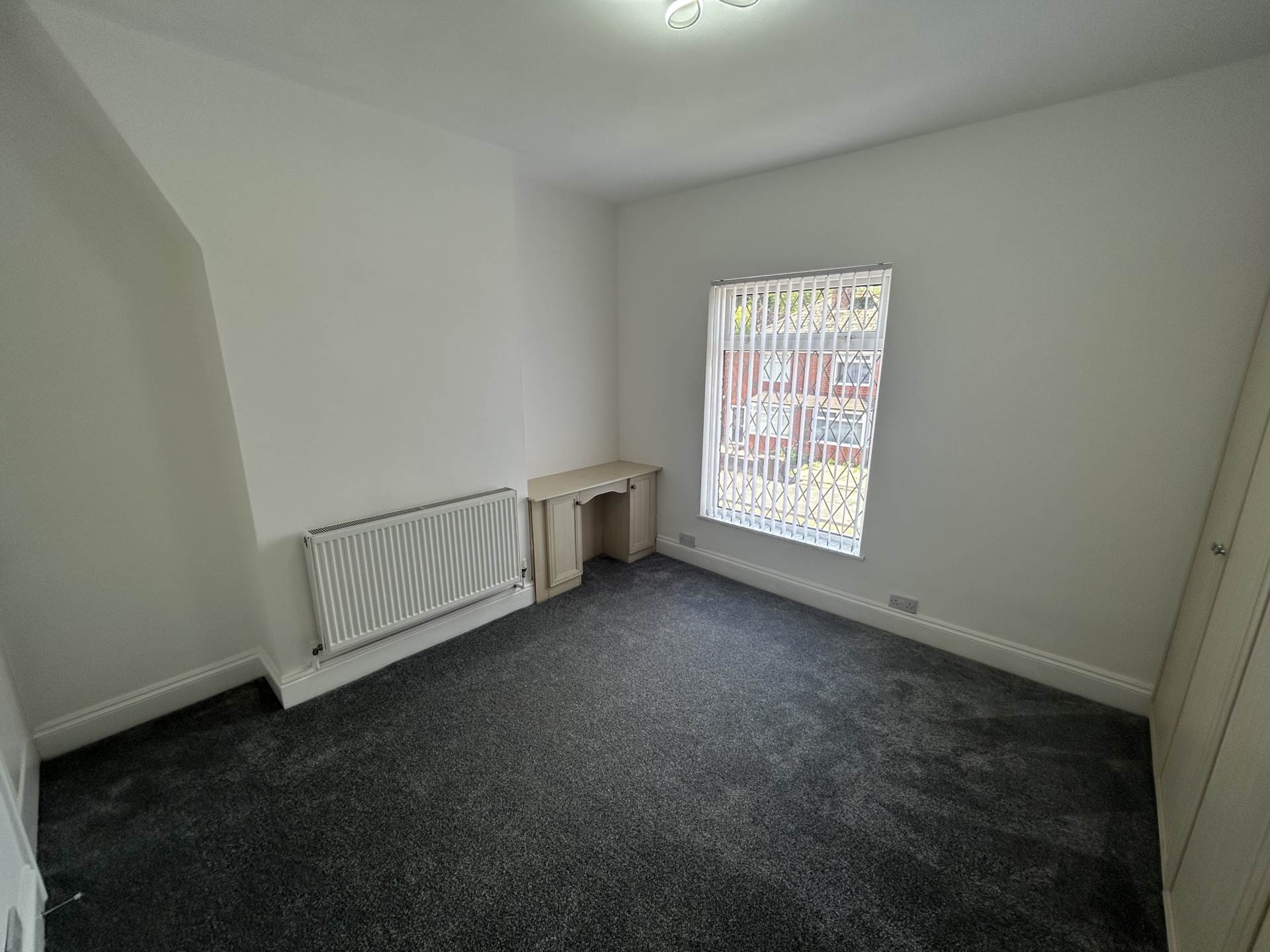 Eaves Lane, Chadderton, Image 9