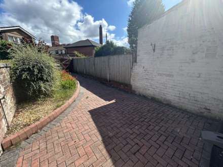 Eaves Lane, Chadderton, Image 14