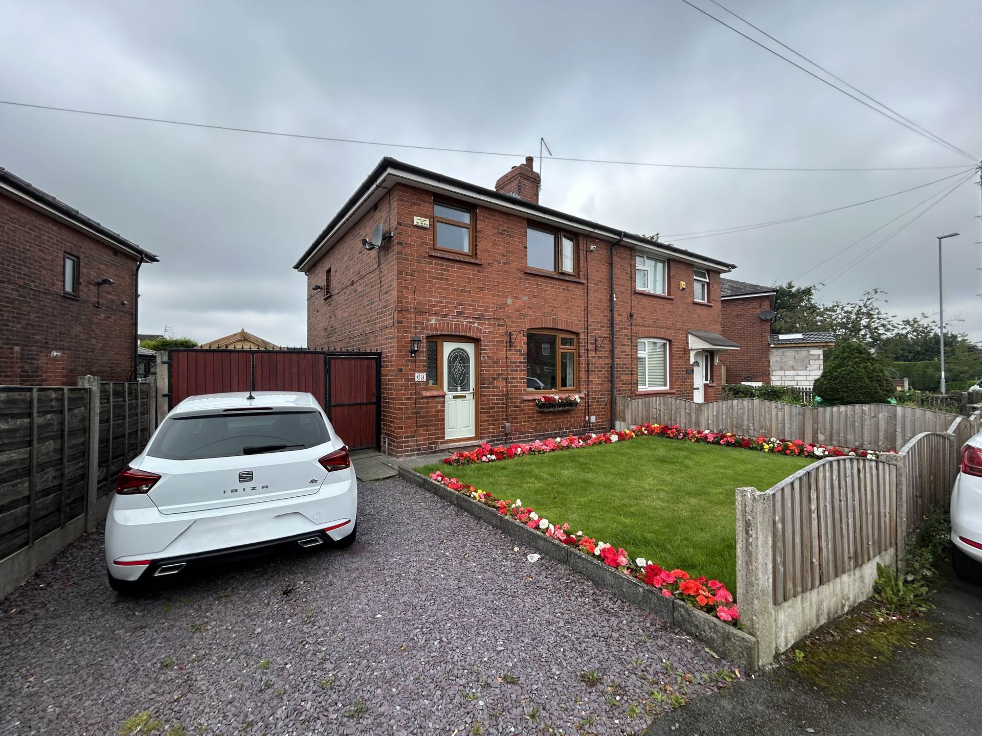 69 Parkway, Chadderton, Oldham, OL9 0AR, Image 1