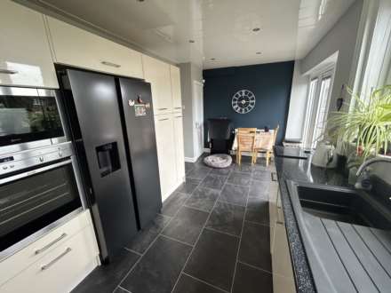 69 Parkway, Chadderton, Oldham, OL9 0AR, Image 7