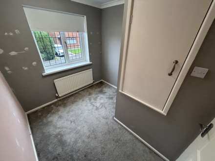 Downham Close, Oldham, Image 16