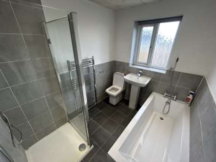 Downham Close, Oldham, Image 18
