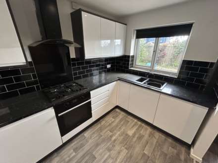 Downham Close, Oldham, Image 4
