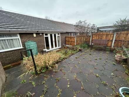 83 Fold Green, Oldham, OL9 9DX, Image 2