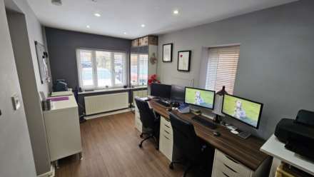 120 Redwood, Chadderton, Oldham, OL9 9UG, Image 9