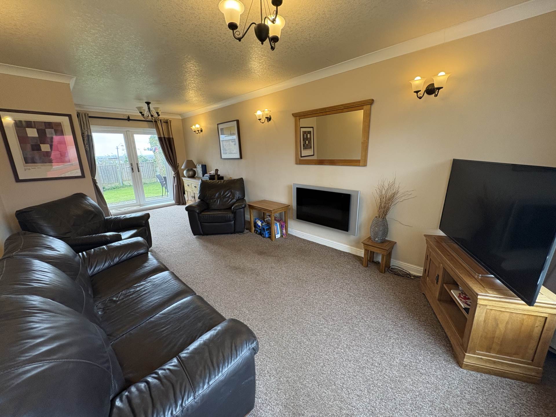 Norwich Avenue, Chadderton, Oldham, Image 5