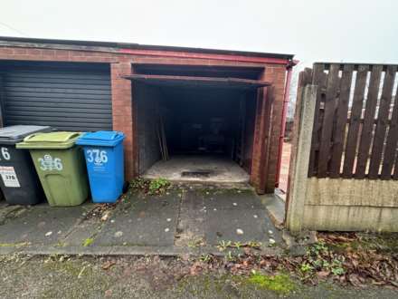 Denton Lane, Chadderton, Image 27