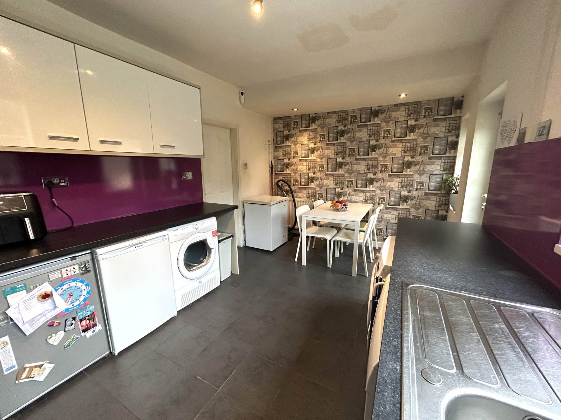 18 Brookside Crescent, Manchester, M24 1RP, Image 8