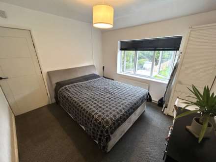 18 Brookside Crescent, Manchester, M24 1RP, Image 10