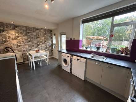 18 Brookside Crescent, Manchester, M24 1RP, Image 3