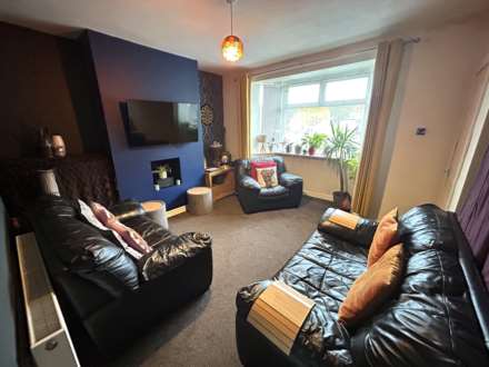 18 Brookside Crescent, Manchester, M24 1RP, Image 4