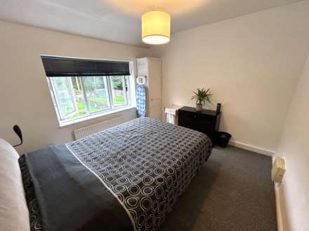 18 Brookside Crescent, Manchester, M24 1RP, Image 9
