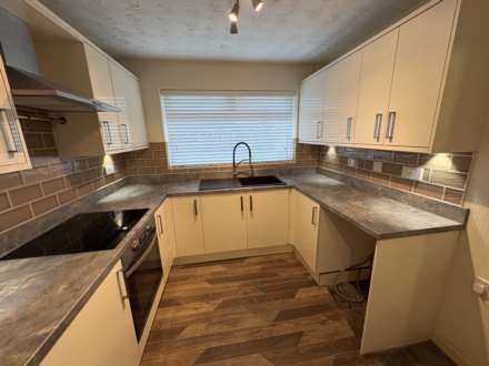 44 Ravenwood, Chadderton, Oldham, OL9 9UE, Image 3