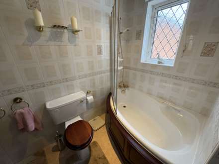 Newbank Chase, Oldham, Image 25